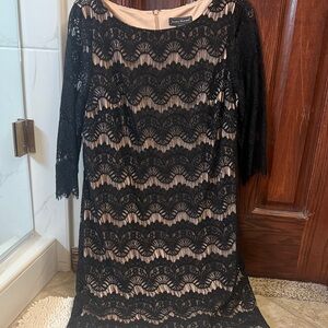 Jessica Howard Black and Cream Lace Dress